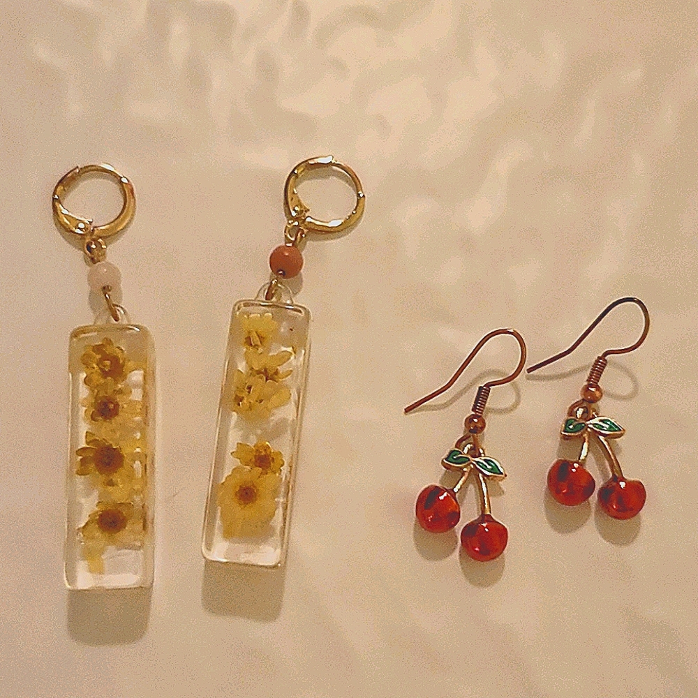 Women's 🌻 & 🍒 Earrings